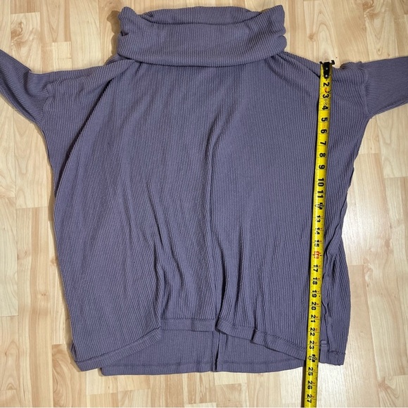 Free People Womens Oversized “Rosa” ribbed split back sweater Cowl Neck Size XS - Picture 9 of 9